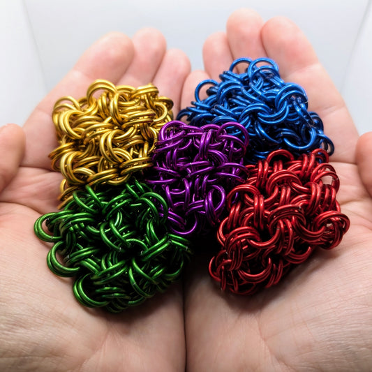 12 Vibrant Colors: Jelly-Like Chainmail Fidget Toy - Perfect for Stress Relief!